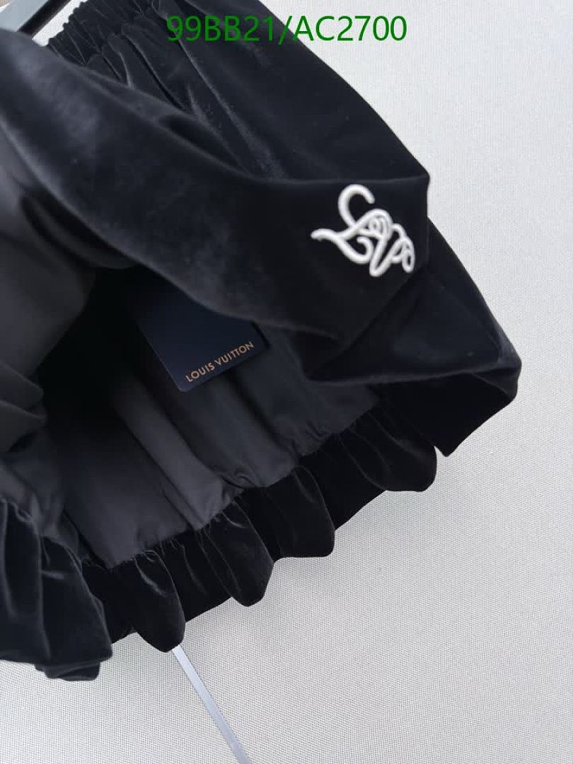 LV-Clothing Code: AC2700 $: 99USD