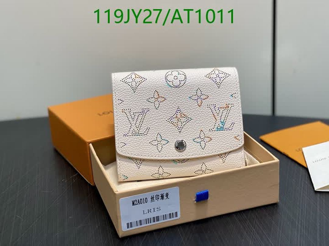 LV-WalletsMirror Quality Code: AT1011 $: 119USD