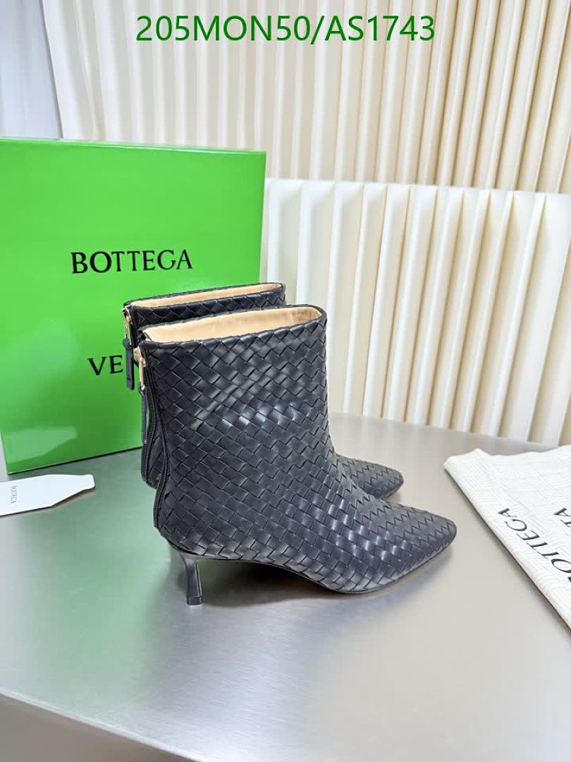 BV-Women Shoes Code: AS1743 $: 205USD