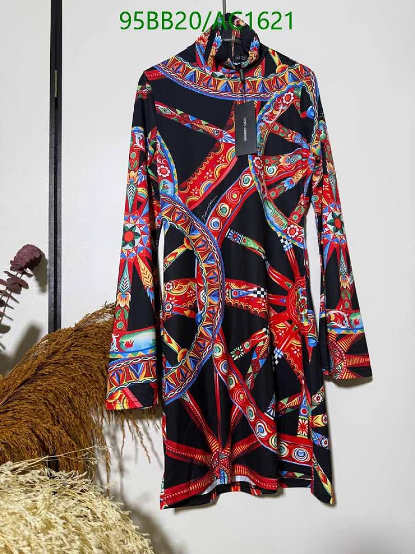 D&G-Clothing Code: AC1621 $: 95USD
