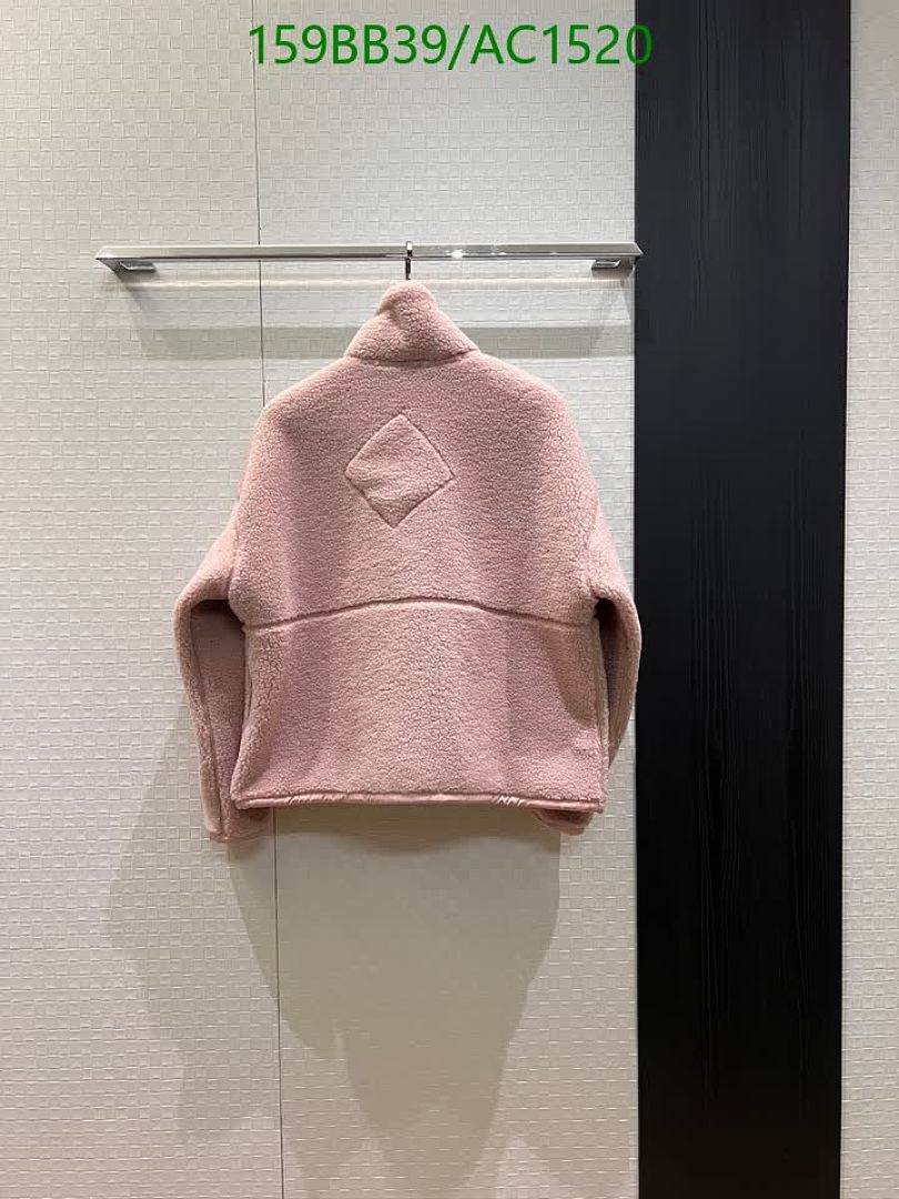 Canada Goose-Clothing Code: AC1520 $: 159USD