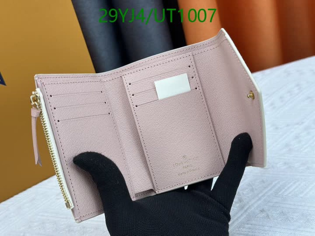 LV-Wallets-4A Quality Code: UT1007 $: 29USD