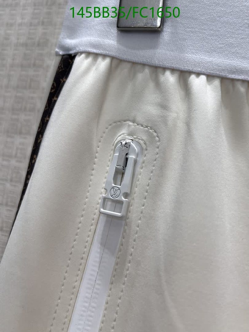 LV-Clothing Code: FC1650 $: 145USD
