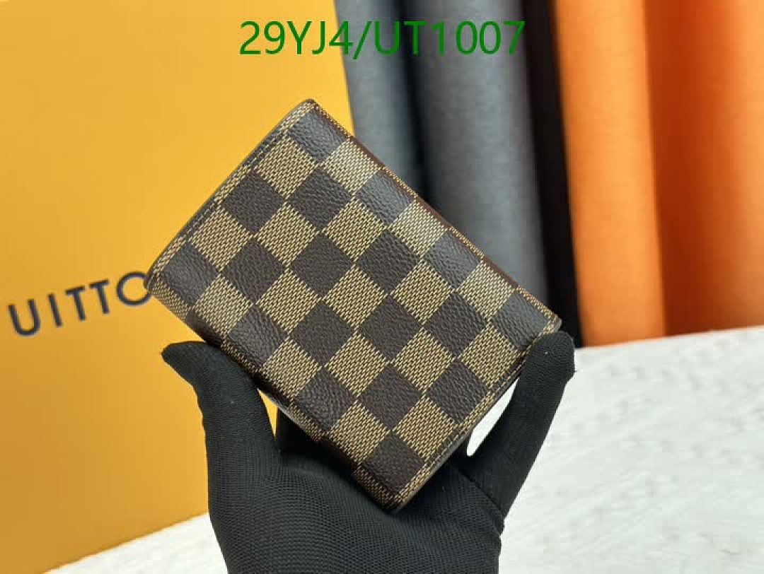 LV-Wallets-4A Quality Code: UT1007 $: 29USD