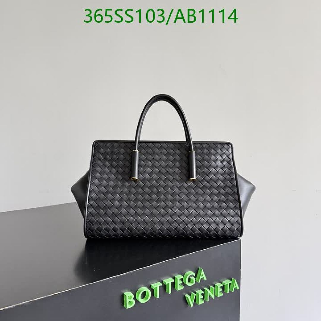 BV-BagsMirror Quality Code: AB1114 $: 365USD