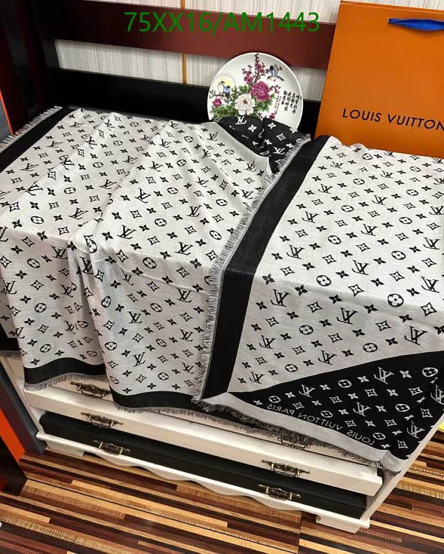 LV-Scarves Code: AM1443 $: 75USD