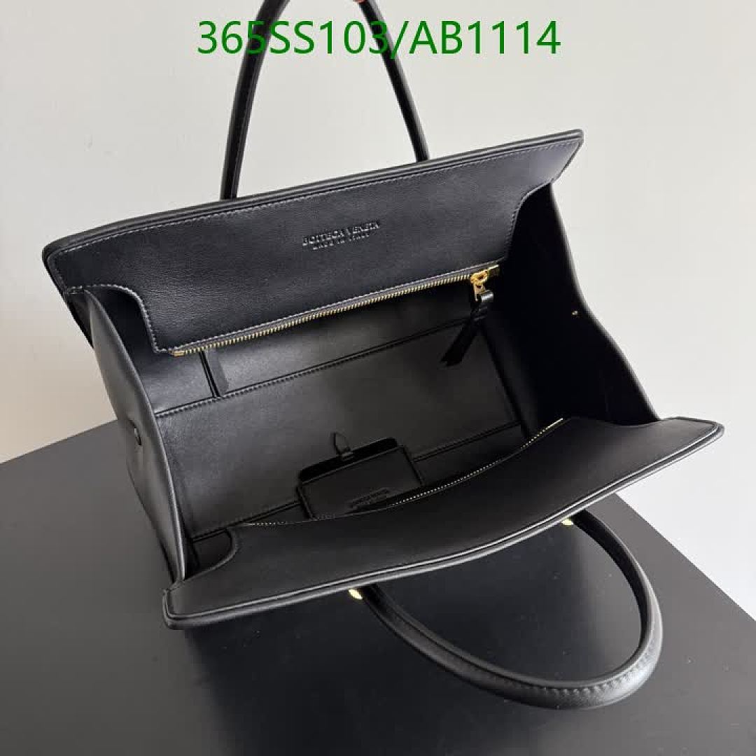 BV-BagsMirror Quality Code: AB1114 $: 365USD