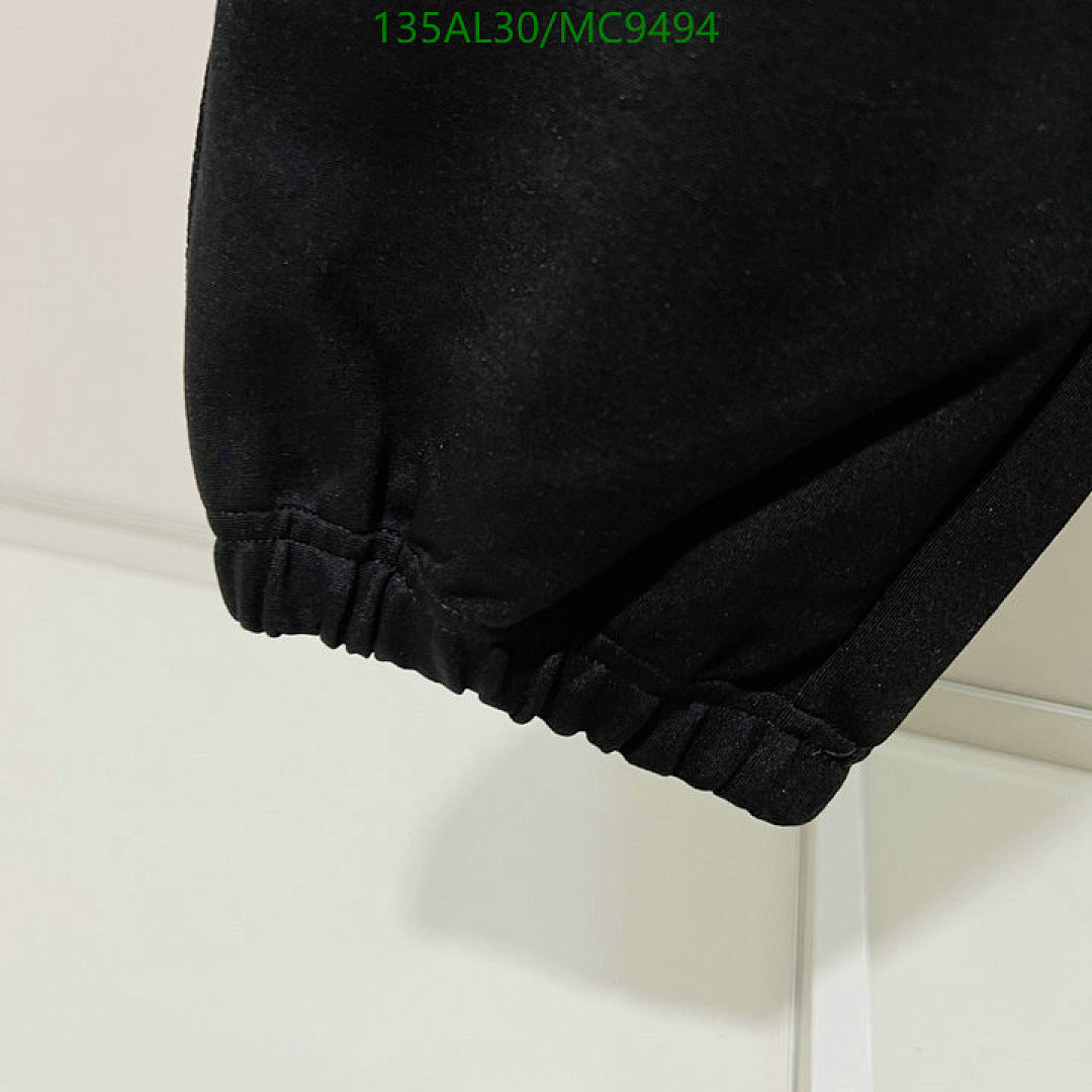 Moncler-Clothing Code: MC9494 $: 135USD