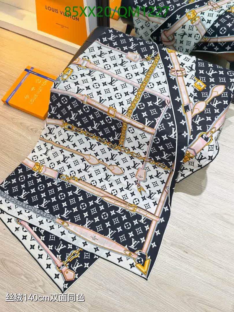 LV-Scarves Code: QM1227 $: 85USD