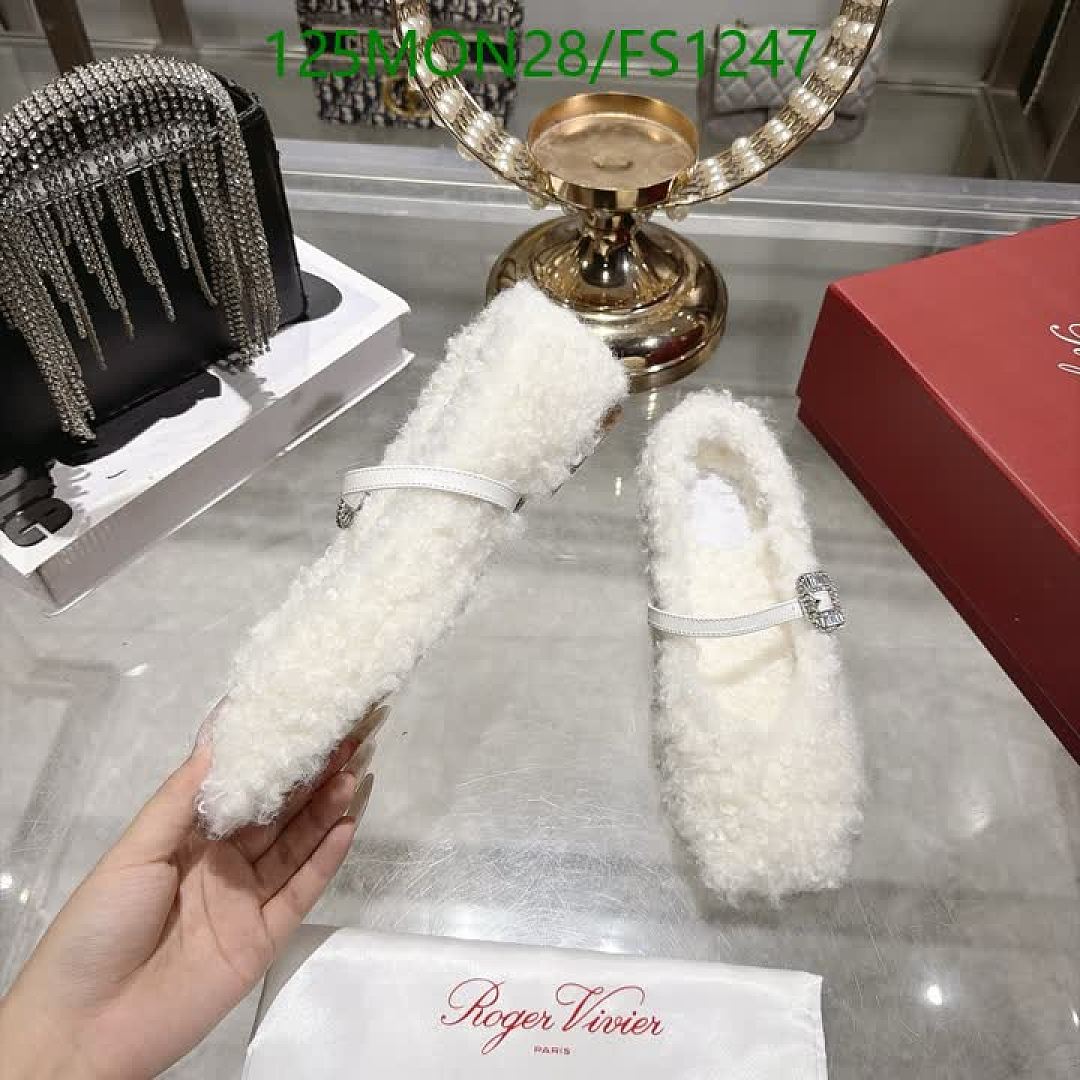 Roger Vivier-Women Shoes Code: FS1247 $: 125USD