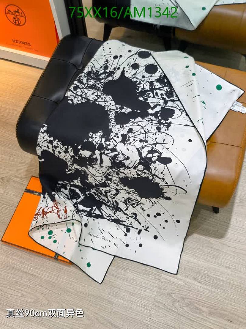 Hermes-Scarves Code: AM1342 $: 75USD
