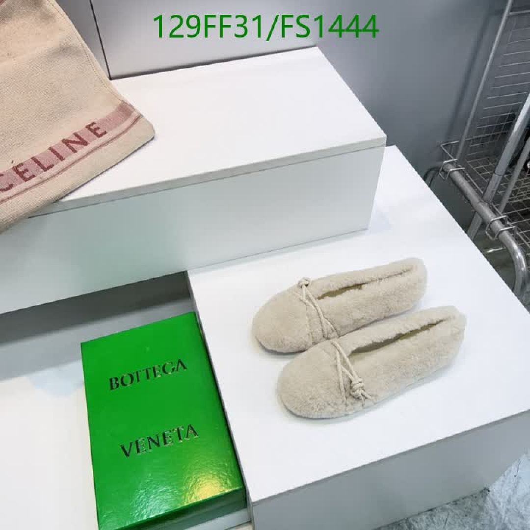 BV-Women Shoes Code: FS1444 $: 129USD