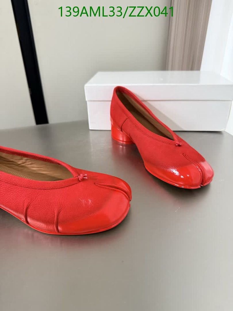 MM6-Women Shoes Code: ZZX041 $: 139USD
