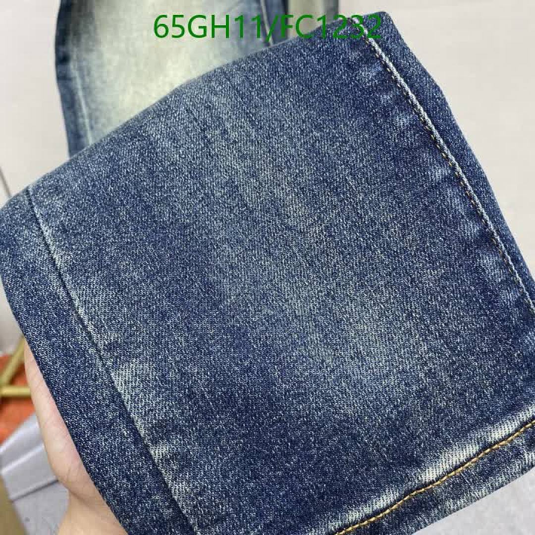 LV-Clothing Code: FC1232 $: 65USD