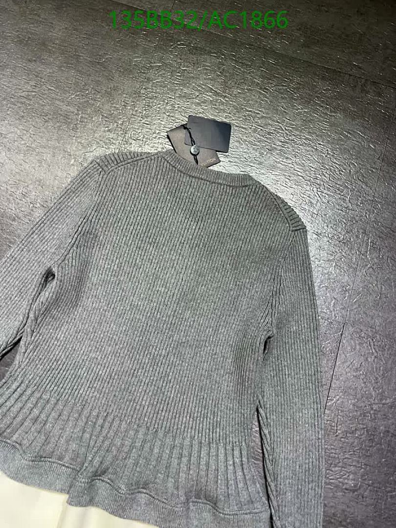 LV-Clothing Code: AC1866 $: 135USD