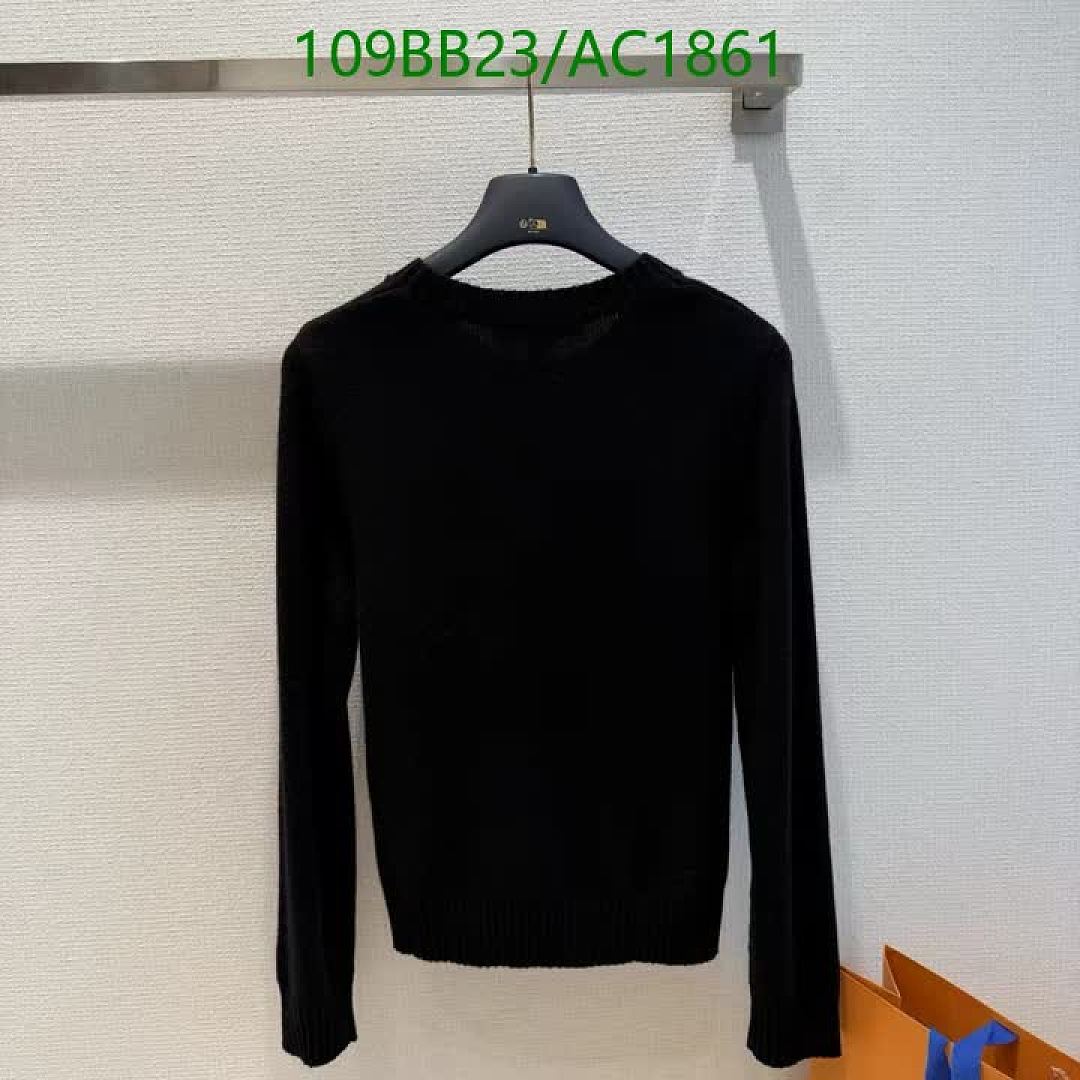 LV-Clothing Code: AC1861 $: 109USD
