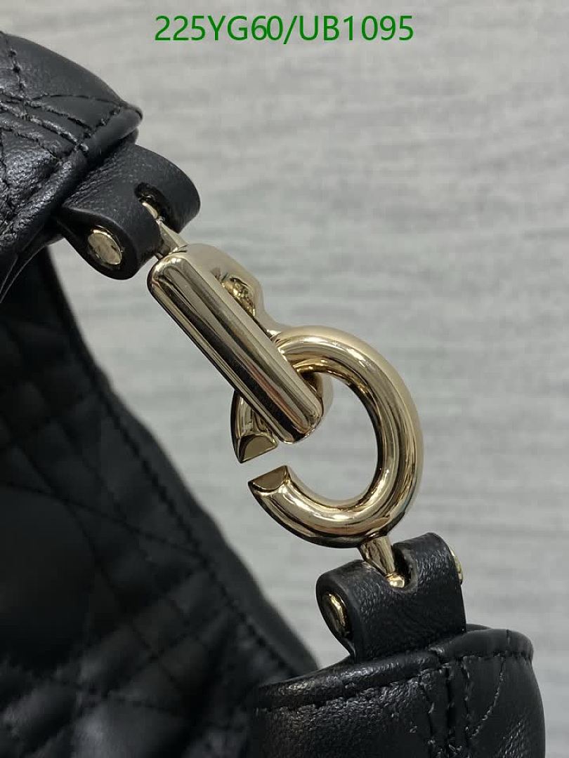 Dior-BagsMirror Quality Code: UB1095 $: 225USD