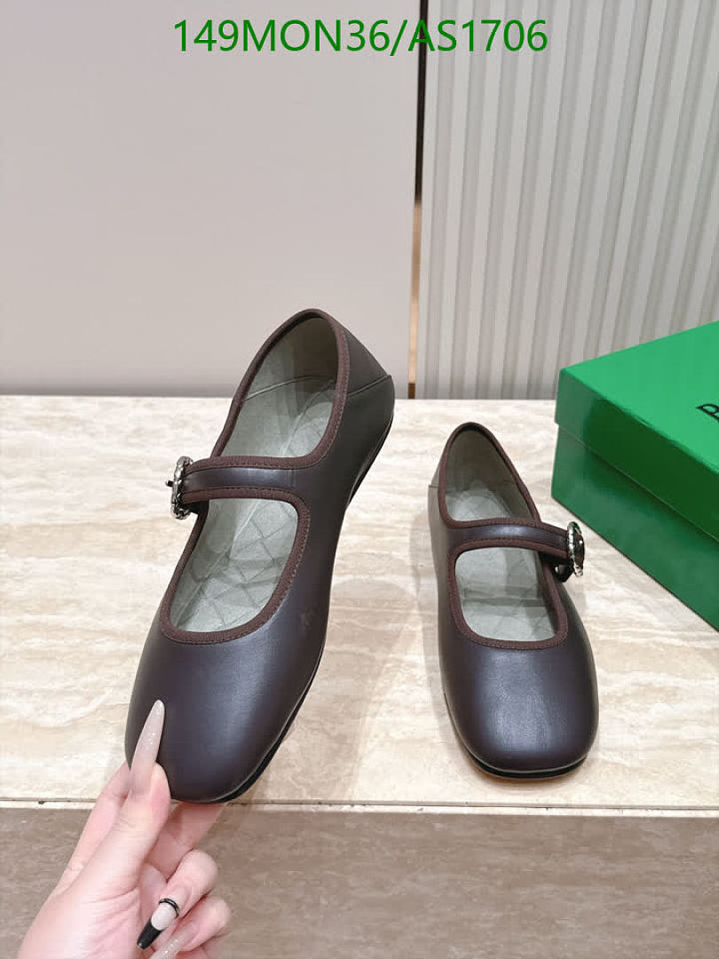 BV-Women Shoes Code: AS1706 $: 149USD