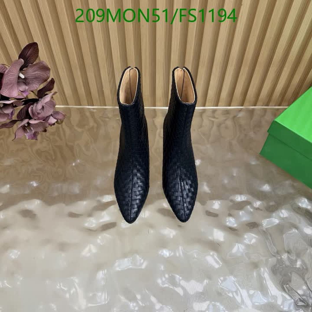 BV-Women Shoes Code: FS1194 $: 209USD