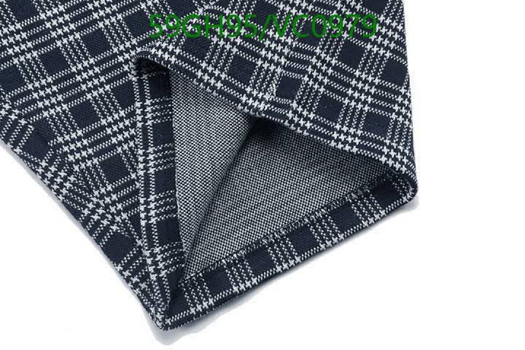 Burberry-Clothing Code: VC0979 $: 59USD