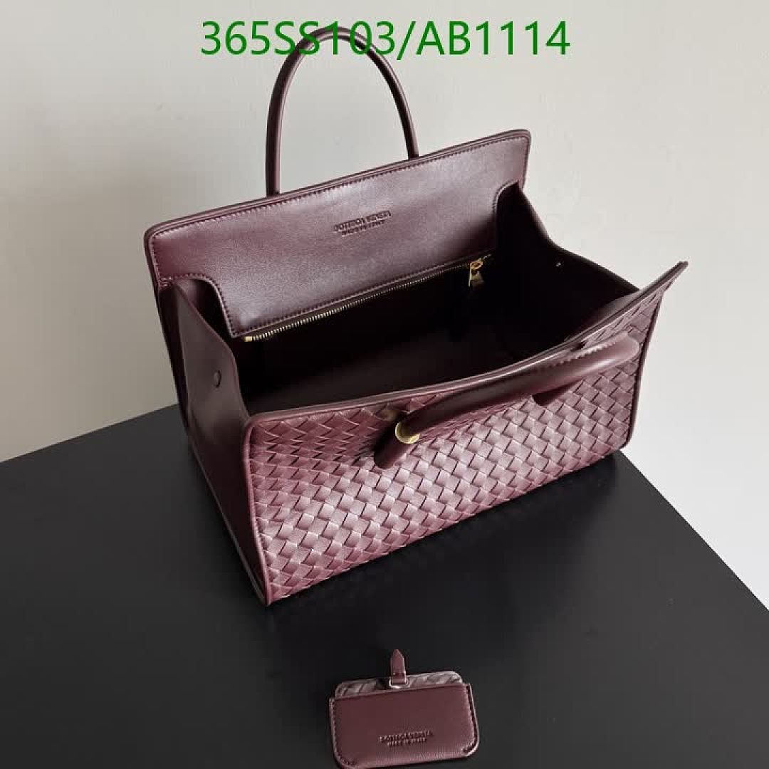 BV-BagsMirror Quality Code: AB1114 $: 365USD