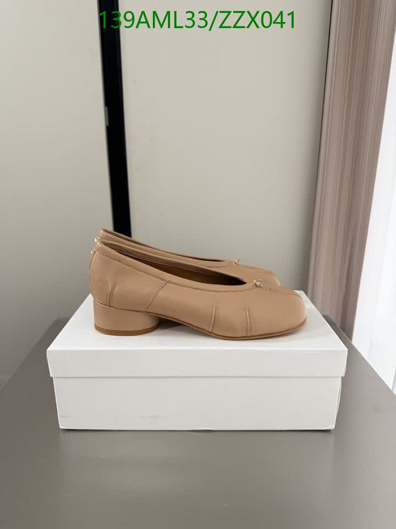 MM6-Women Shoes Code: ZZX041 $: 139USD
