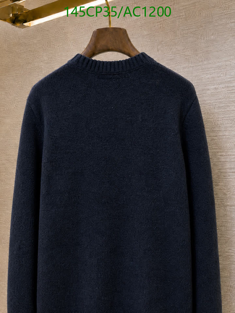 LV-Clothing Code: AC1200 $: 145USD