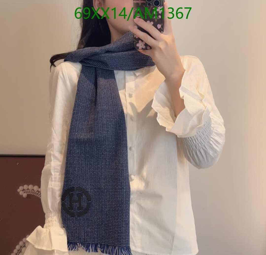 Hermes-Scarves Code: AM1367 $: 69USD