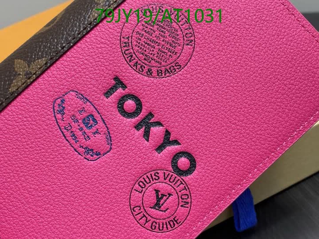 LV-WalletsMirror Quality Code: AT1031 $: 79USD