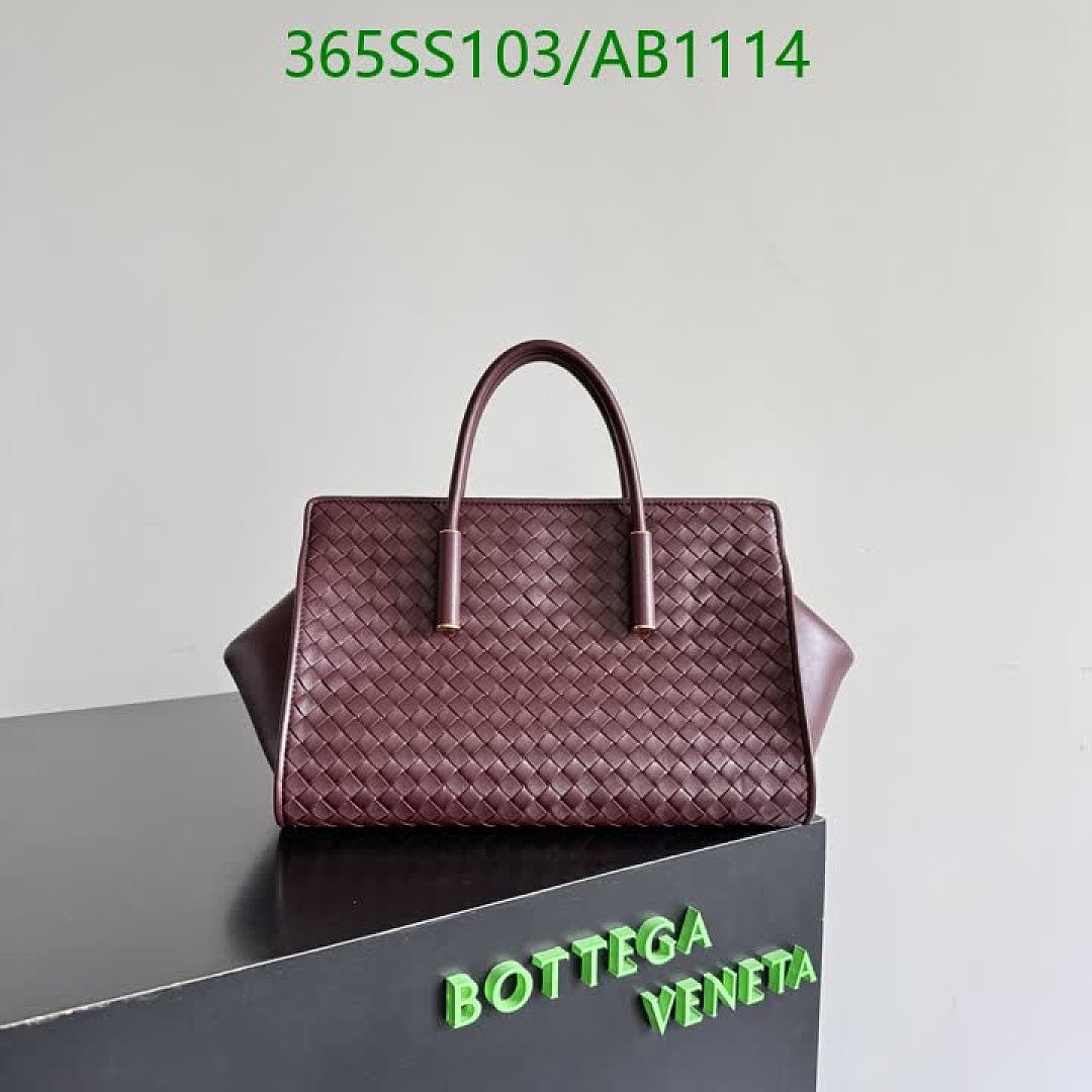 BV-BagsMirror Quality Code: AB1114 $: 365USD