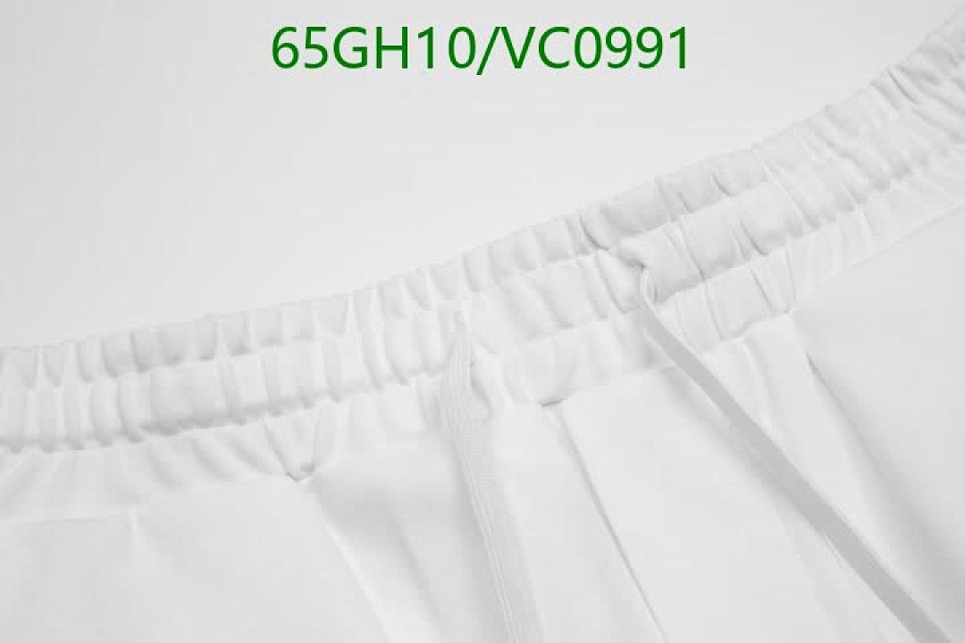 Burberry-Clothing Code: VC0991 $: 65USD