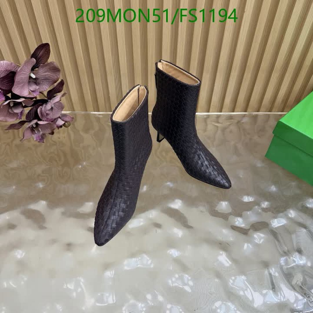BV-Women Shoes Code: FS1194 $: 209USD