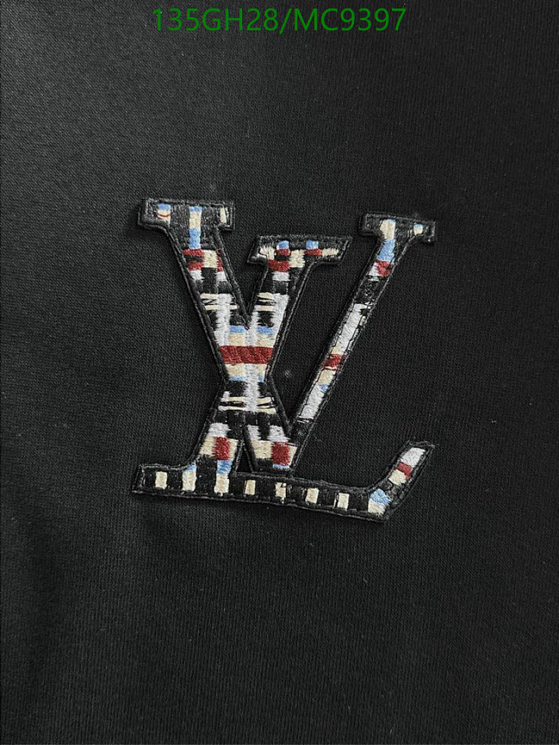 LV-Clothing Code: MC9397 $: 135USD