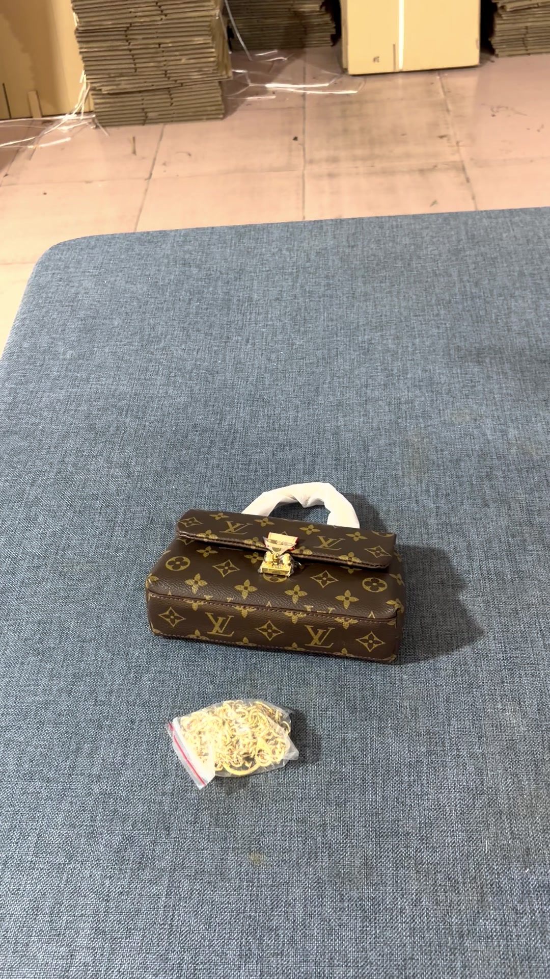 LV-Bags4A Quality Code: UB1000 $: 75USD-Yupoo.ru - Copybrand.Team photo album LV-Bags4A Quality Code: UB1000 $: 75USD
