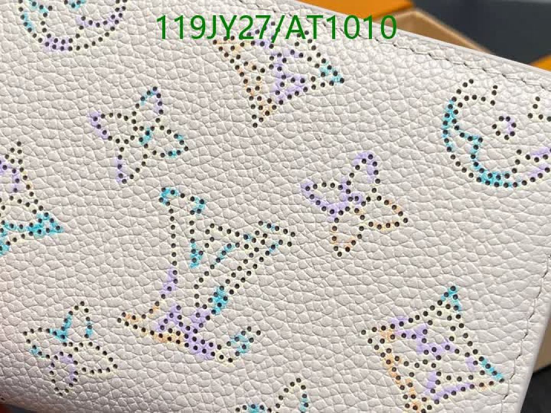 LV-WalletsMirror Quality Code: AT1010 $: 119USD