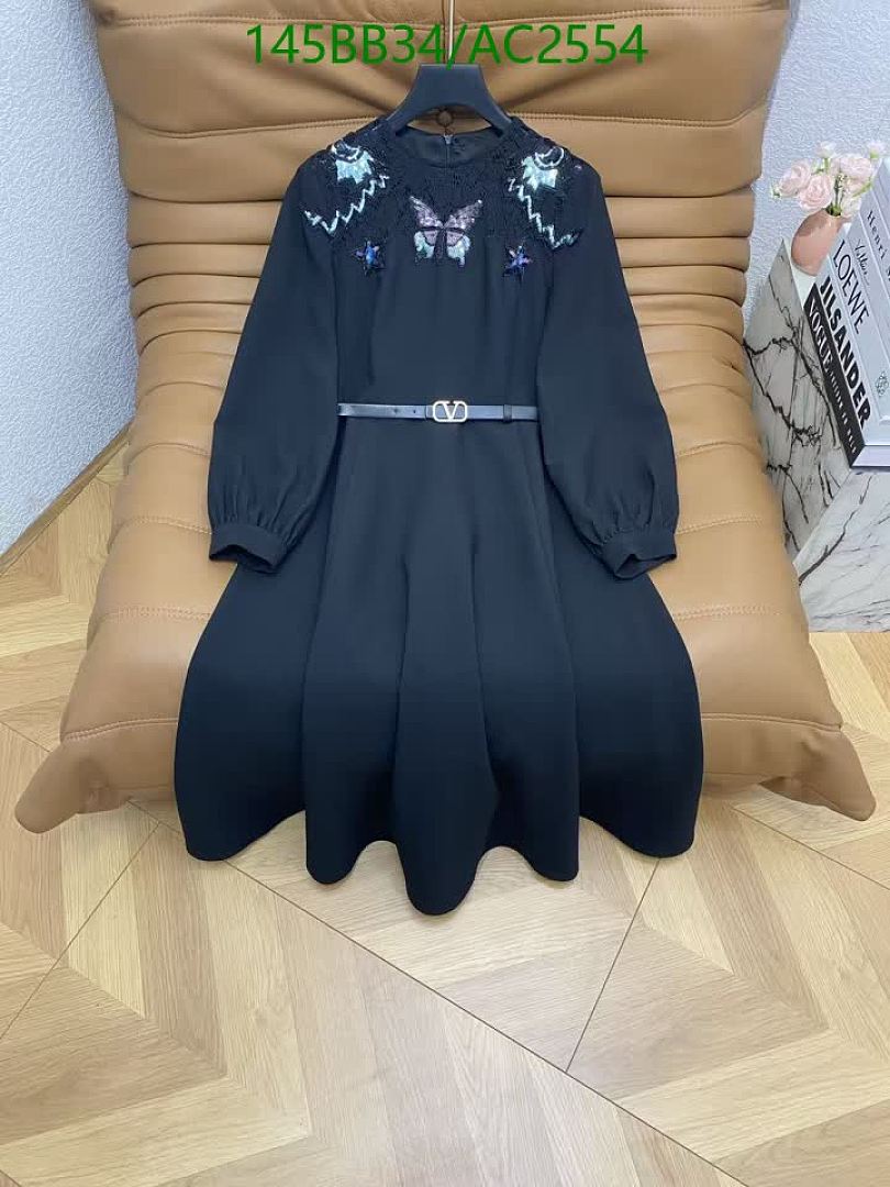 Valentino-Clothing Code: AC2554 $: 145USD