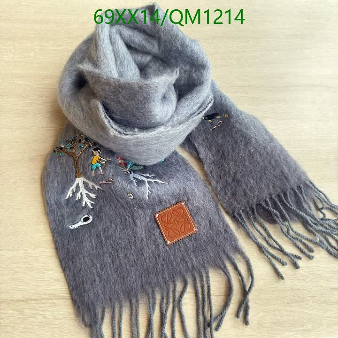 Loewe-Scarves Code: QM1214 $: 69USD