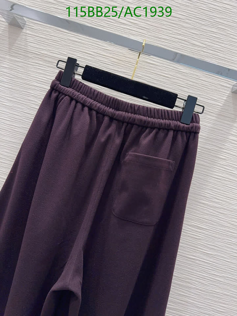 Chanel-Clothing Code: AC1939 $: 115USD