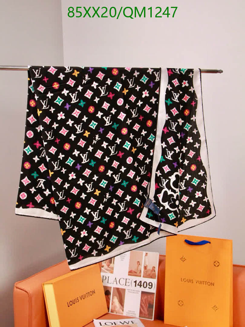 LV-Scarves Code: QM1247 $: 85USD