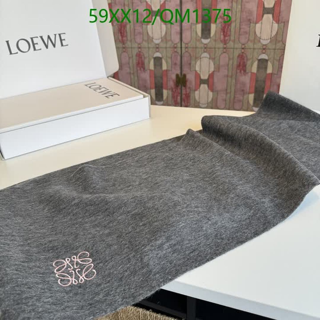 Loewe-Scarves Code: QM1375 $: 59USD