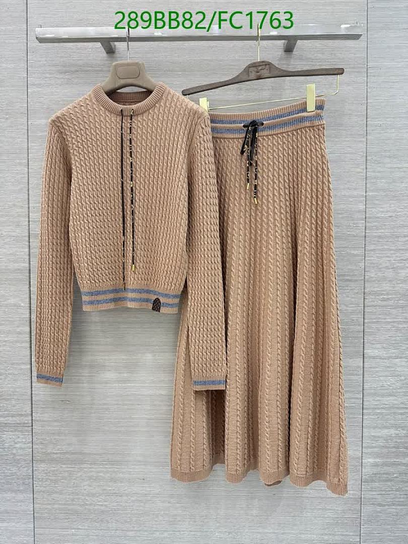 LV-Clothing Code: FC1763 $: 289USD