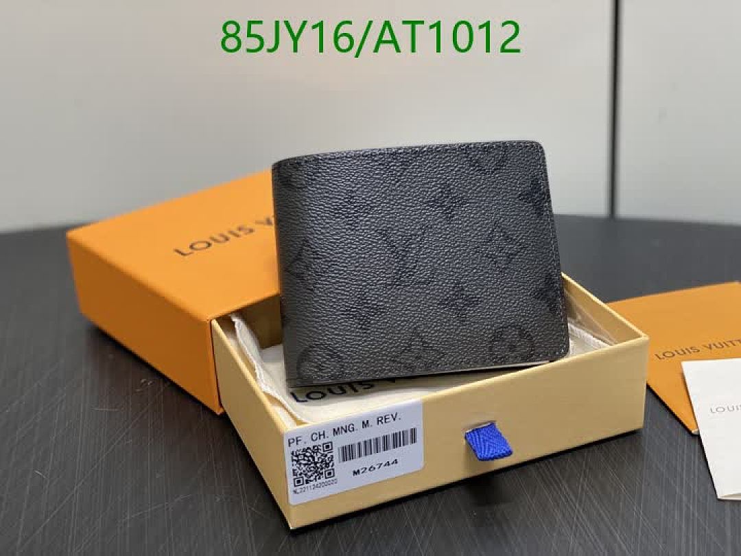 LV-WalletsMirror Quality Code: AT1012 $: 85USD