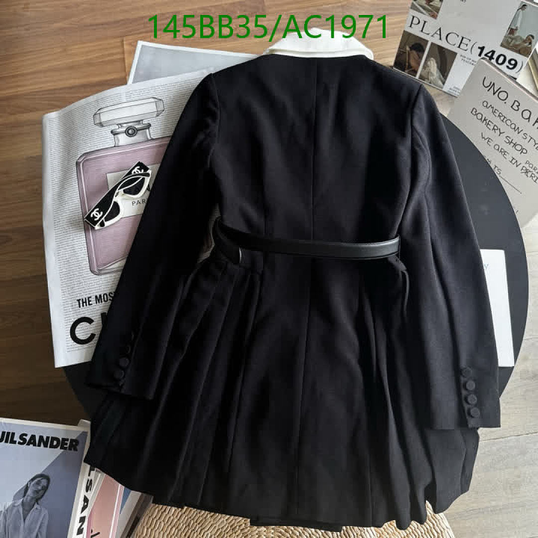 Chanel-Clothing Code: AC1971 $: 145USD