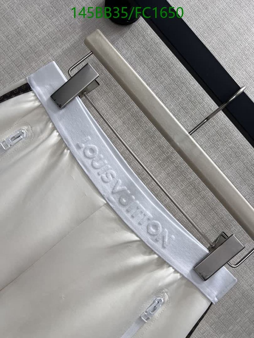 LV-Clothing Code: FC1650 $: 145USD