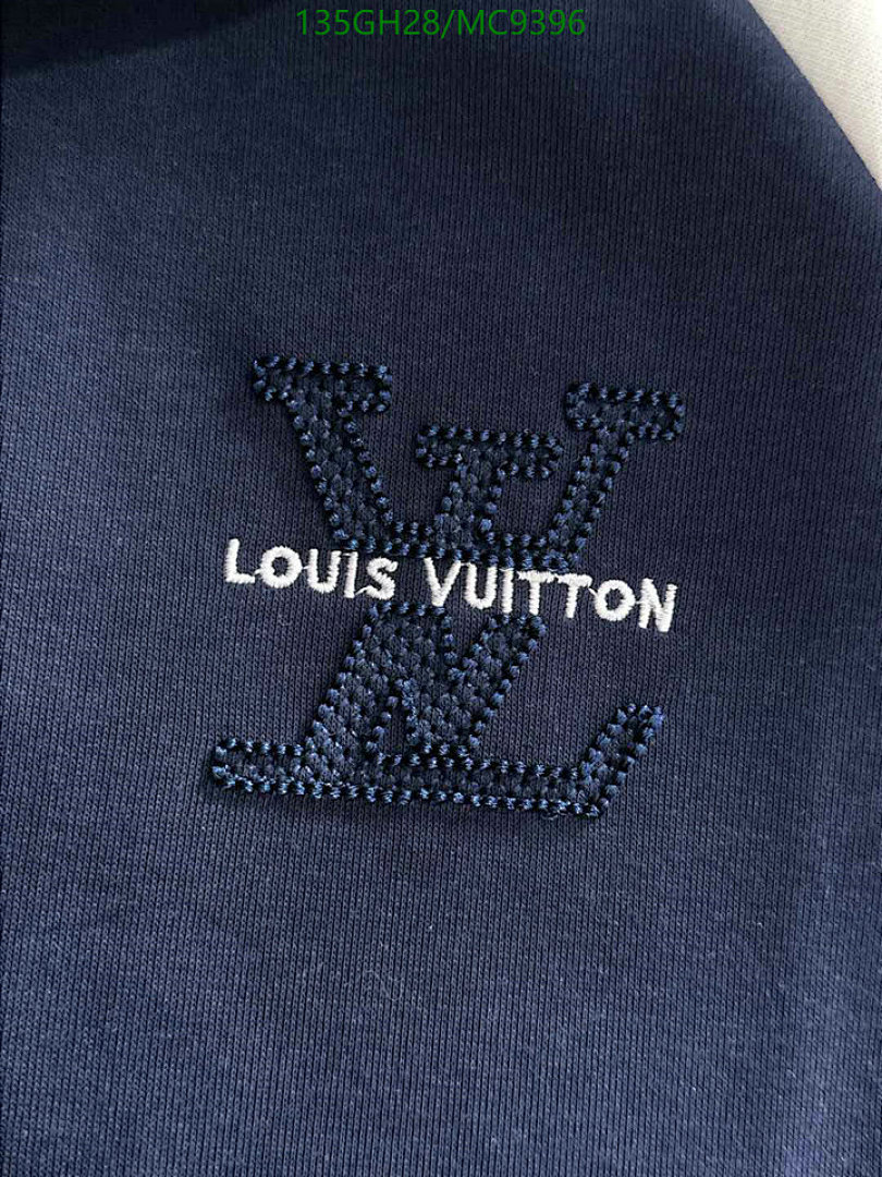 LV-Clothing Code: MC9396 $: 135USD