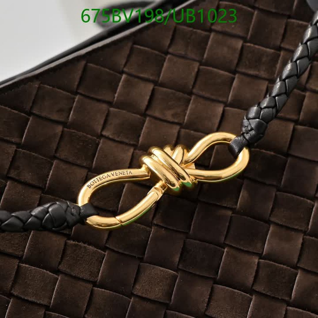 BV-BagsMirror Quality Code: UB1023 $: 675USD