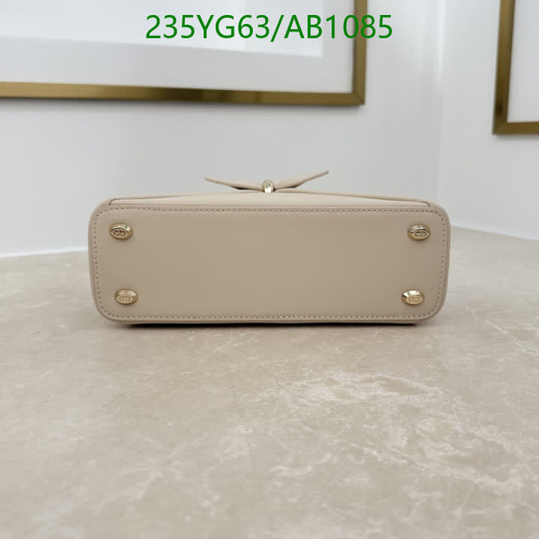 Dior-BagsMirror Quality Code: AB1085 $: 235USD
