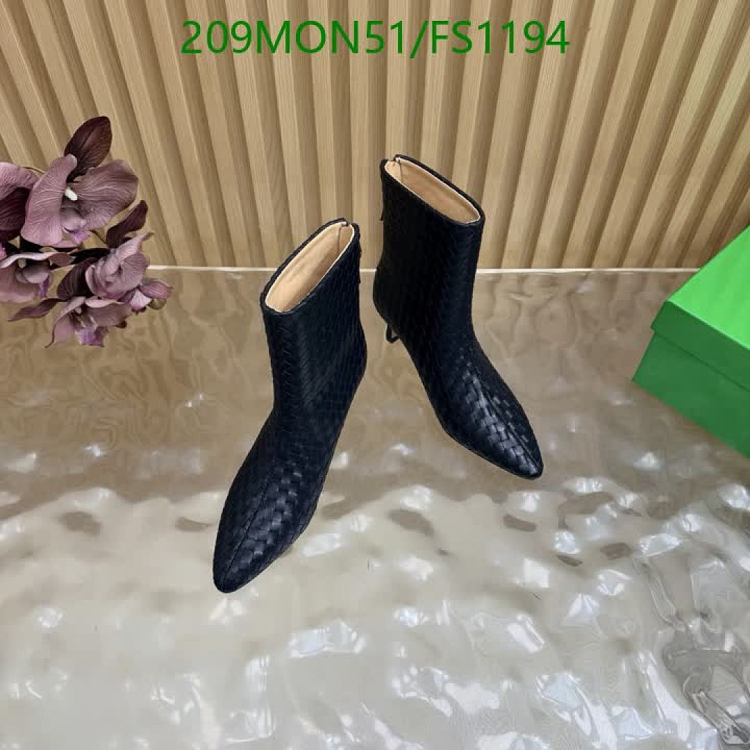 BV-Women Shoes Code: FS1194 $: 209USD