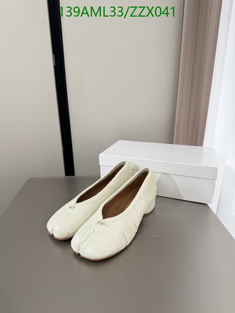 MM6-Women Shoes Code: ZZX041 $: 139USD