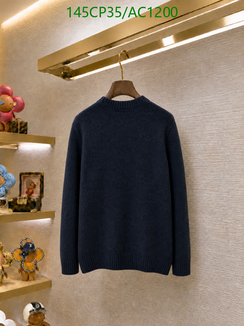 LV-Clothing Code: AC1200 $: 145USD